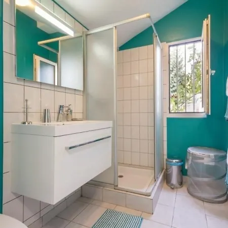 Holiday home House Le Petit T
